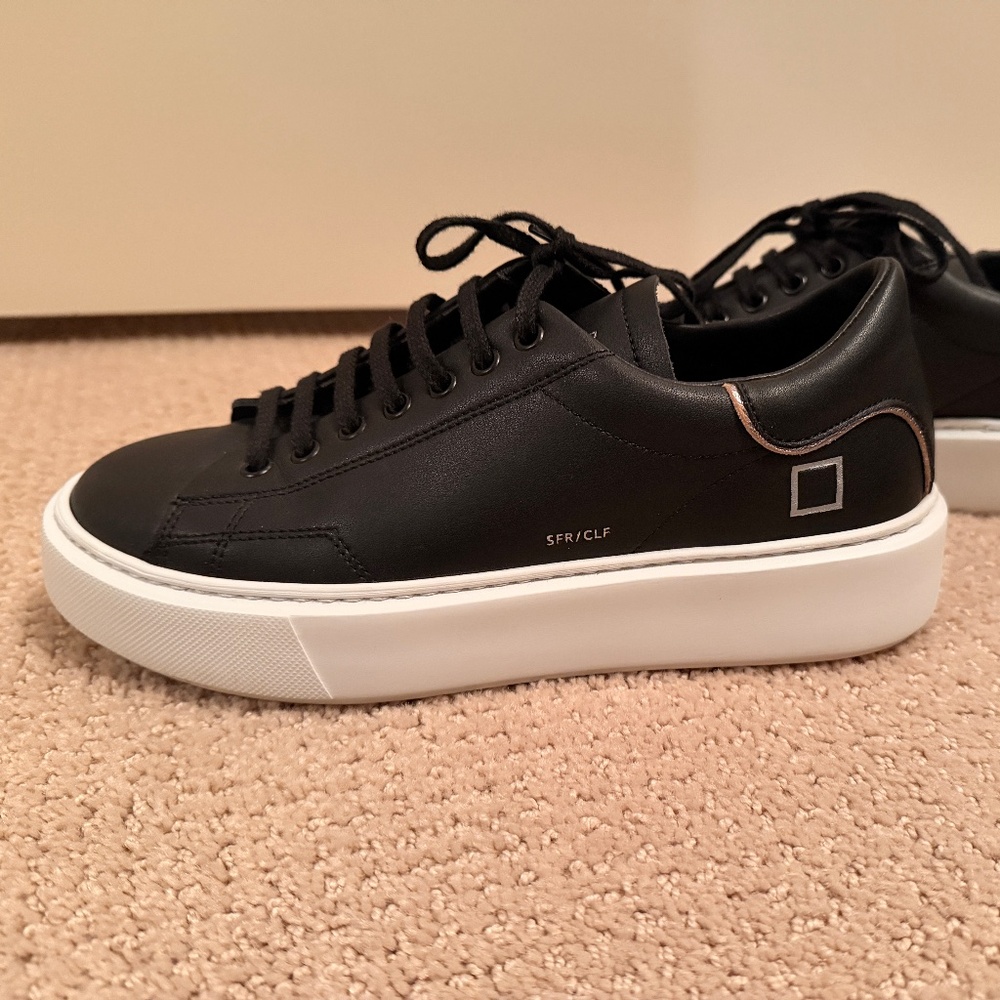 Sneakers D.A.T.E. SFERA in black leather - Women's Shoes